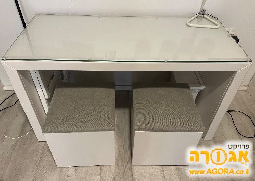 שולחן לימודים ויצירה לילדים + 2 כסאות