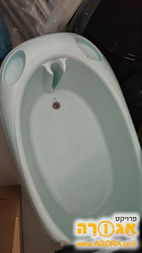 אמבטיה לתינוק