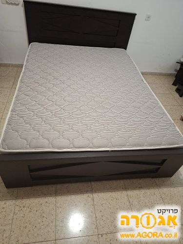 מיטה 140/190 עם ארגז