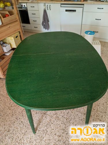 שולחן אוכל וינטג' ירוק