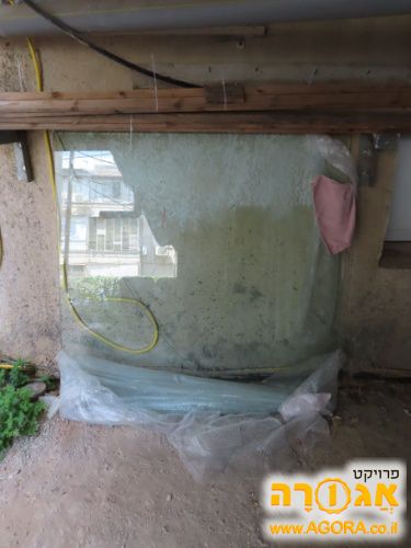 פלטת שולחן זכוכית
