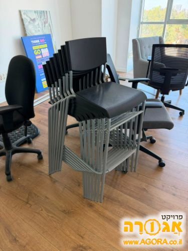 7 כיסאות בר