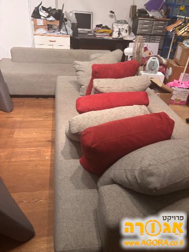 ספה גדולה אפורה