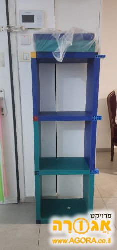 ספרית קוביות צבעונית לחדר ילדים