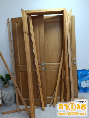 דלתות