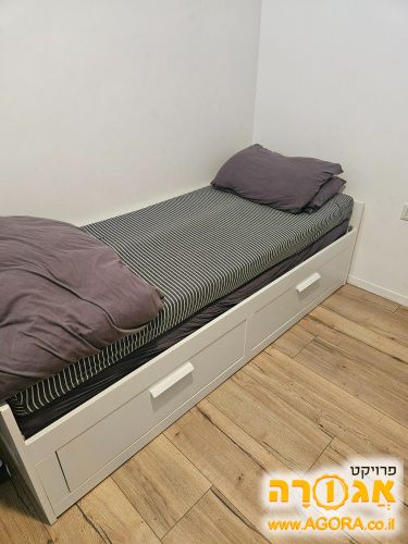 מיטת נוער
