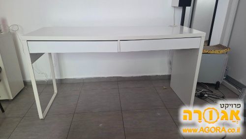 שולחן כתיבה