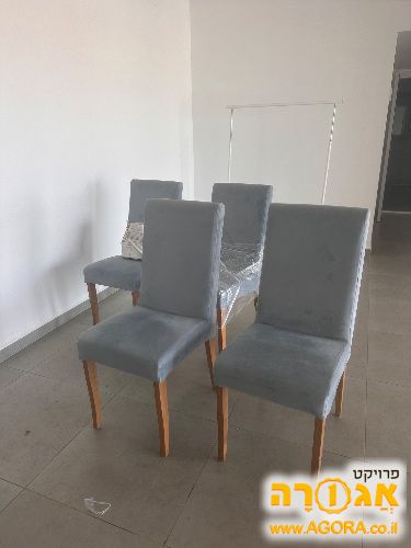 כסאות