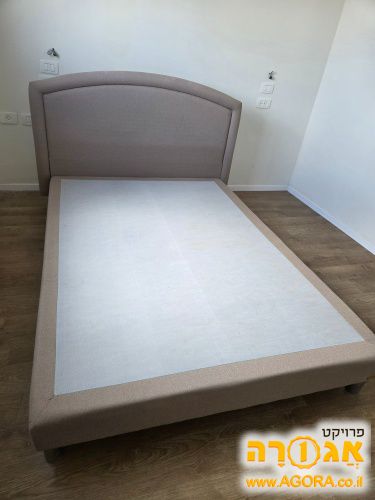 מיטת בסיס זוגי