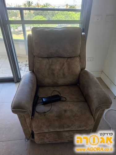 כורסא מתרוממת