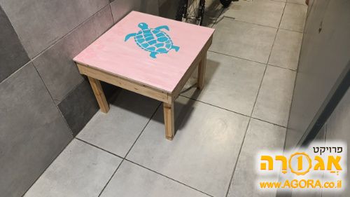 שולחן