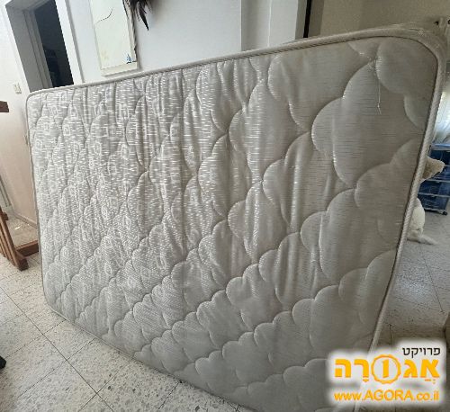 מיטה ומזרן זוגי