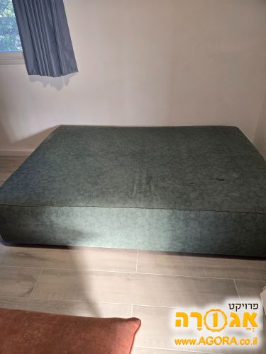 מיטה זוגית