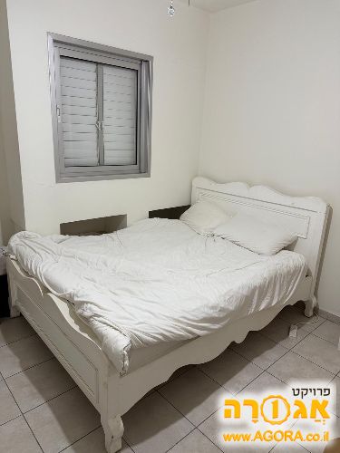 מיטה זוגית