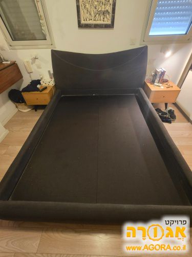 בסיס למיטה זוגית