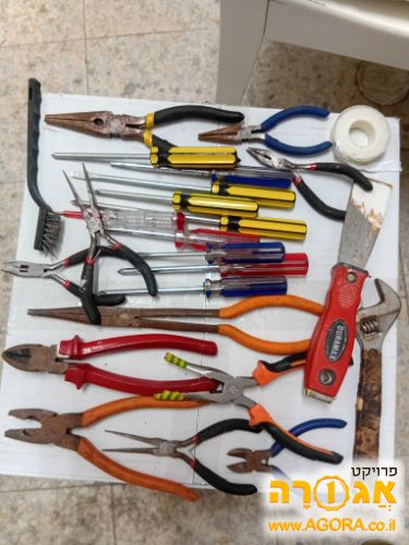 כלי עבודה שונים