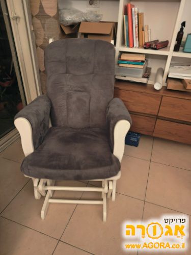 כורסת הנקה