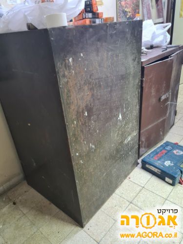 ארון ברזל