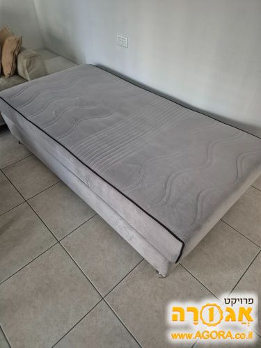 מיטה מתכווננת