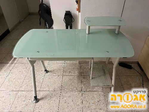 שולחן מחשב