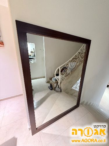 מראה גדולה מסגרת עץ