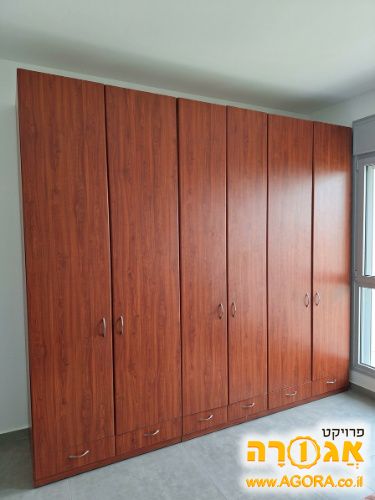 ארון 6 דלתות