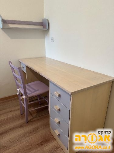 שולחן כתיבה מעץ לילדה