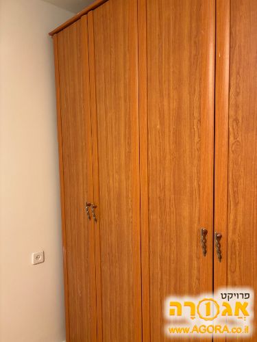 ארון קיר