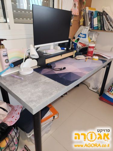 שולחן