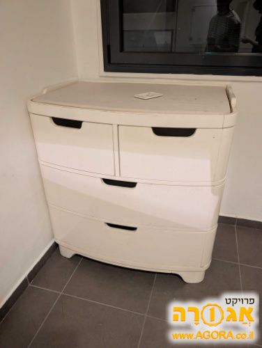 שידת החתלה