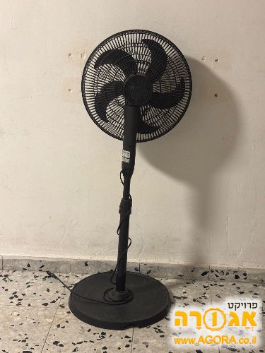מאוורר עומד
