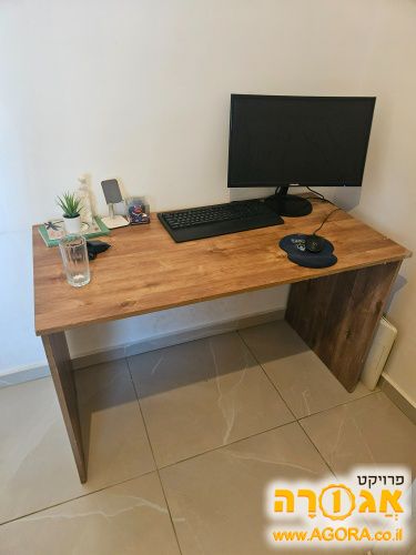 שולחן עבודה