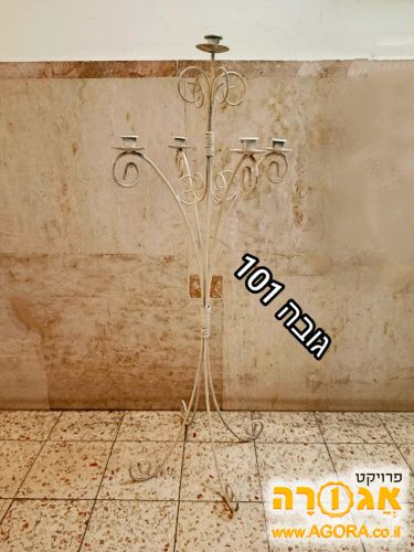 פמוט גדול