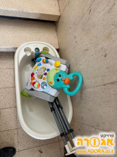 אמבטיה לתינוק