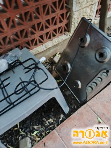 כיריים במצב תקין ובגודל סטנדרטי.החלפתי