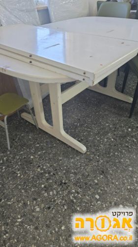 שולחן פינת אוכל