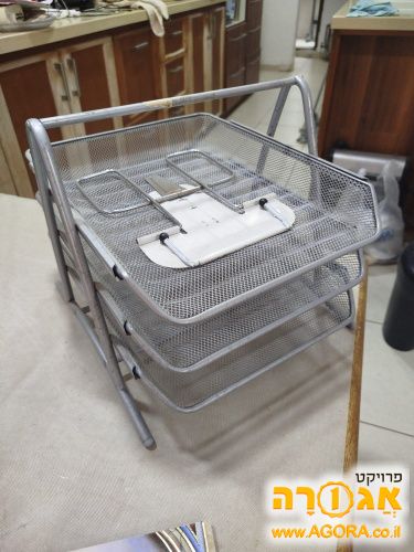 מעמד 3 מגשים לאחסון מסמכים