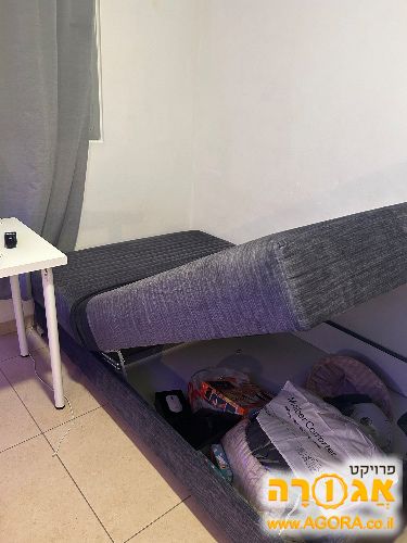 מיטה וחצי עם ארגז מציעים
