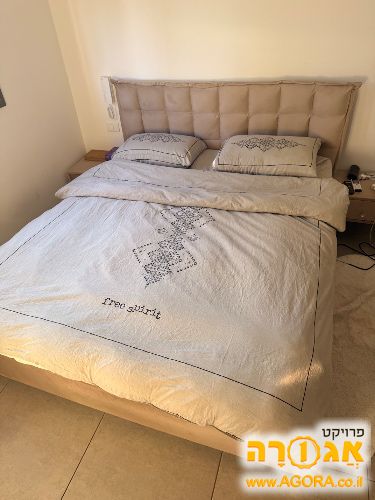 מיטה זוגית