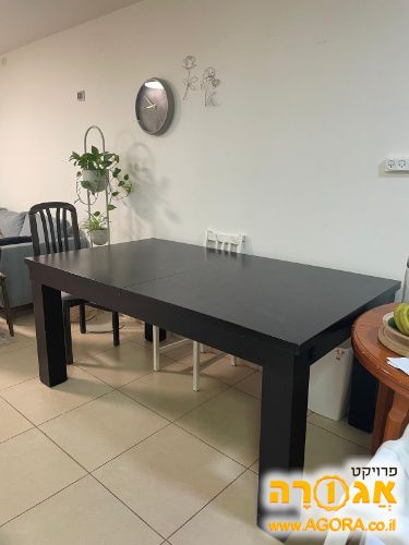 שולחן אוכל איכותי
