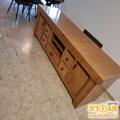 מזנון עץ