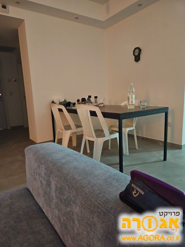 שולחן אוכל עץ מלא