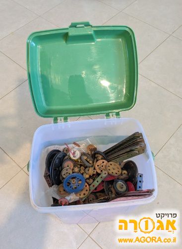 חלקי מכאנו ישנים לבנית דגמים ממתכת