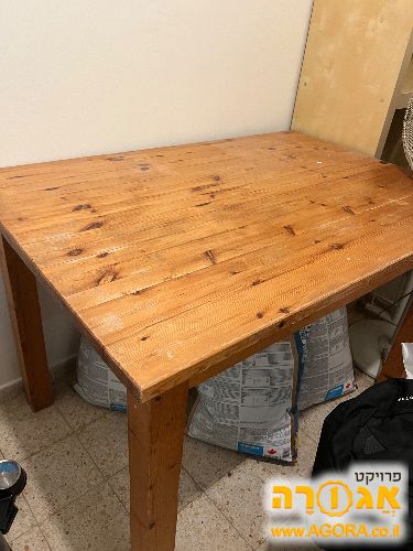 שולחן עץ אורן