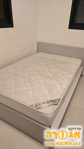מיטב וחצי מעץ כולל מזרון