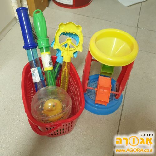 צעצועים לאמבטיה