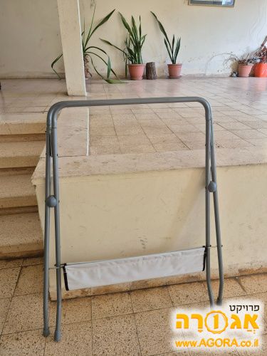 רגליים לאמבטיה של תינוק