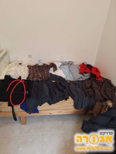 מעילים וחולצות
