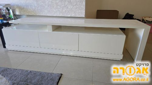 מזנון לסלון עם 3 מגירות