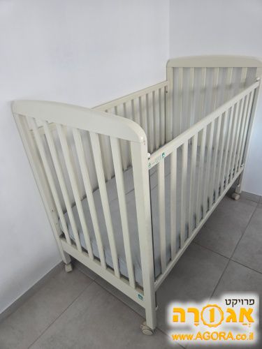 מיטת תינוק